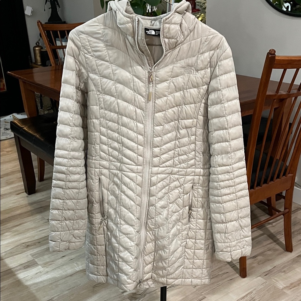 The North Face Women's Light Beige Puffer Jacket